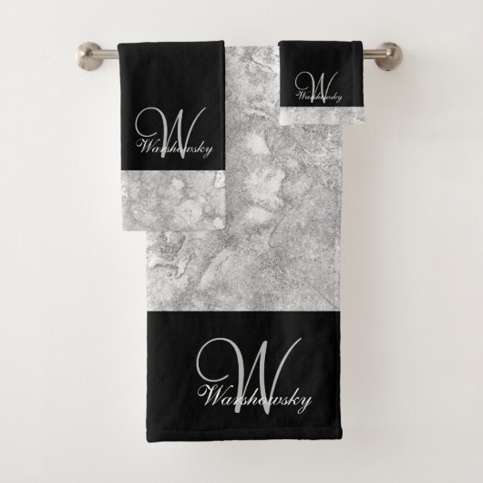 Elegantes Silver Gray und Schwarz Mit Monogramm Badhandtuch Set (Insitu)