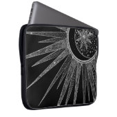 Elegantes Silver Sun Moon Mandala Schwarzes Design Laptopschutzhülle (Vorne Rechts)