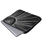 Elegantes Silver Sun Moon Mandala Schwarzes Design Laptopschutzhülle (Vorne Knopf)