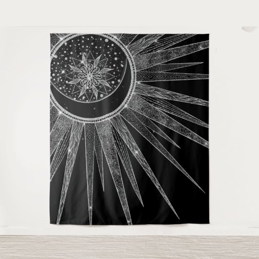 Elegantes Silver Sun Moon Mandala Schwarzes Design Wandteppich (Vorderseite)