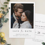 Elegantes Skript-Foto Hochzeit Speichern Sie die E Save The Date<br><div class="desc">Diese schlichte Foto Hochzeit speichern das Datum flache Vorlage verfügt über ein elegantes, minimalistisches, modernes Design. Die Vorderseite zeigt Ihre Vornamen, Datum und Hochzeitsort Lokale unter Ihrem bevorzugten Foto und eine "Save the Date" Nachricht vermittelt mit einer auffallenden Mischung von zwei verschiedenen Schriftart, mit "the" in einem leichten, fließenden Drehbuch...</div>