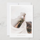 Elegantes Skript Hochzeit speichern Sie das Datum  Einladung (Rückseite)