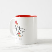 Elegantes Skript Modernes Monogram Initial V Weihn Zweifarbige Tasse (Vorderseite Links)