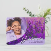 Elegantes Skript Purple Flowers | Modernes Foto Gr Ankündigung (Stehend Vorderseite)