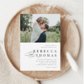 Elegantes Skript Schwarz und Weiß Hochzeit Einladung