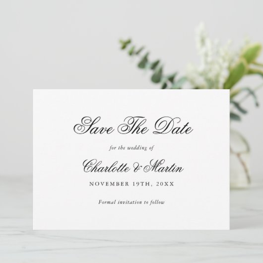 Elegantes Skript Schwarz und Weiß Hochzeit Save The Date (Stehend Vorderseite)