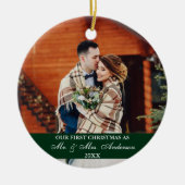 Elegantes Skript Unser erster Weihnachtsjäger Grün Keramik Ornament (Vorne)