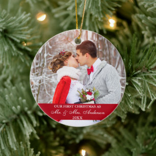 Elegantes Skript Unser erstes Weihnachtsrot Keramik Ornament