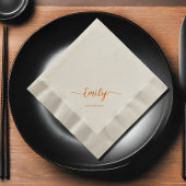 elegantes Skriptecru Serviette