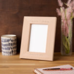 Elegantes Skriptnamen und Date Wedding Foto Geätzte Rahmen<br><div class="desc">Zeigen Sie Ihr Lieblingsstipendium mit diesem einfachen,  eleganten Rahmen. Passen Sie mit den Namen des Ehepaares über dem Foto in klassischem Script-Schriftart und dem Hochzeitstag unten an.</div>