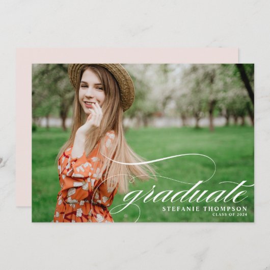 Elegantes Skriptüberlagern | Foto Graduation Party Einladung (Vorne/Hinten)