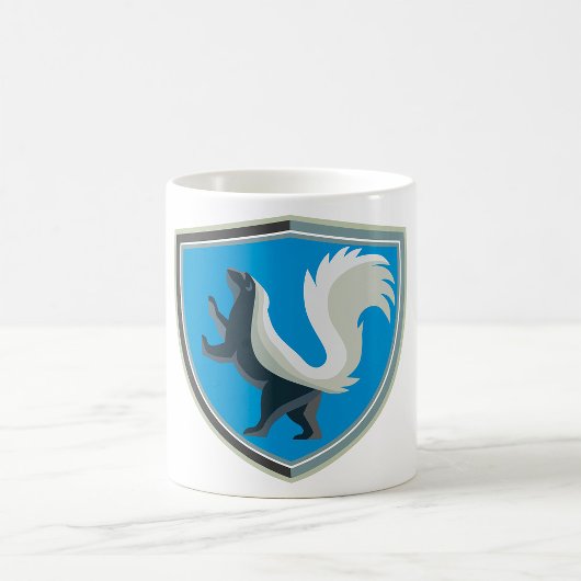 Elegantes Skunk Emblem Wildlife Inspiriert Wappen Kaffeetasse