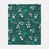 Elegantes Smaragdblatt weißes Blumenmuster Fleecedecke (Vorderseite)