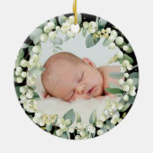 Elegantes Snowberry Baby's First Christmas Foto Keramik Ornament (Hinten)