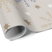 Elegantes Snowflake-Muster Beige Geschenkpapier (Rolleneckpunkt)