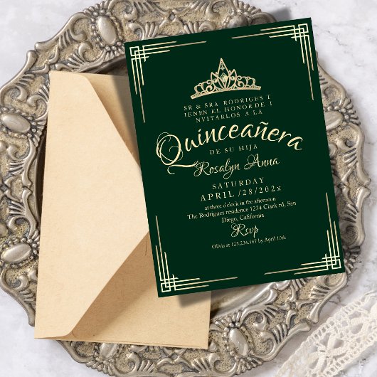 Elegantes spanisches Quinceañera Mis Quince Green Einladung