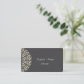 Elegantes Spitze Grau Gold Visitenkarte (Stehend Vorderseite)