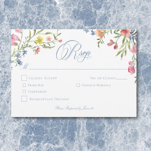 Elegantes staubblaues Pastell-Wildblumen-Wappen zu RSVP Karte