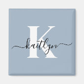 Elegantes staubblaues Skript-Monogramm Magnet (Vorne)