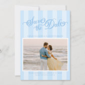 Elegantes Striped Pastel Blue Script Save the Date (Vorderseite)