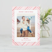 Elegantes Stripes Red Family Foto Feiertagskarte (Stehend Vorderseite)