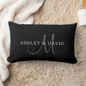 Elegantes Surname Monogram | Schwarz, Grau und Wei Lendenkissen (Decke)
