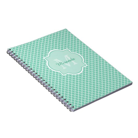 Elegantes tadelloses grünes Quatrefoil Monogramm Notizblock (Rechte Seite)