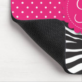 Elegantes Tierdruckzebra-Monogramm-Girly Rosa Mousepad (Ecke)