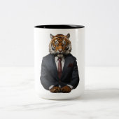 Elegantes Tiger in einer Anzug-Tasse - Einzigartig Zweifarbige Tasse (Mittel)