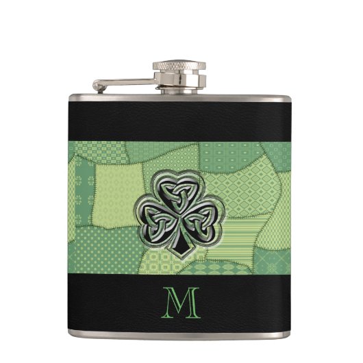 Elegantes trendiges Irish Kleeblatt Patchwork Flachmann (Vorderseite)