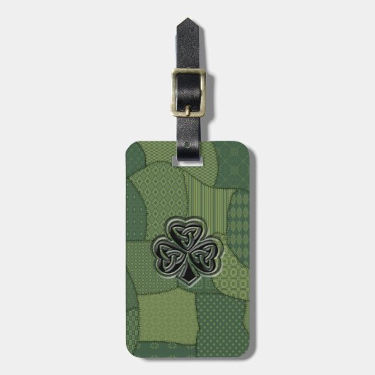 Elegantes trendiges Irish Kleeblatt Patchwork Gepäckanhänger (Vorderseite vertikal)