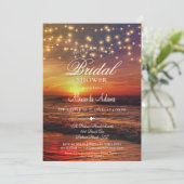 Elegantes Tropical Beach String Lights Brautparty Einladung (Stehend Vorderseite)