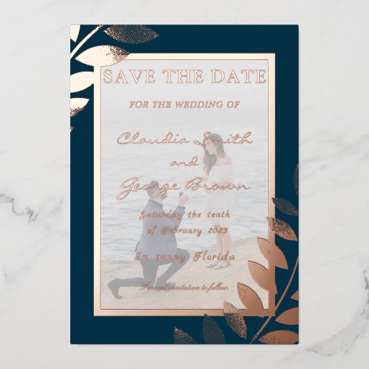 Elegantes Tropical Blätter Foto Save the Date Real Folieneinladung (Vorderseite)