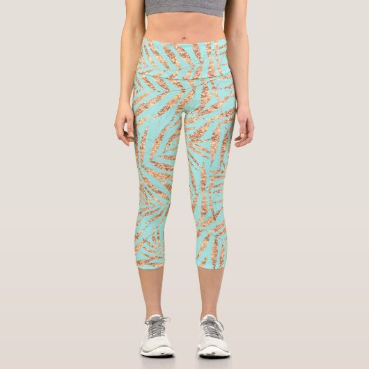 Elegantes tropisches Palm-Blätter Minze Design Capri Leggings (Vorderseite)