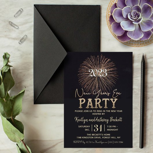 Elegantes Typografie-Silvester-Party Einladung