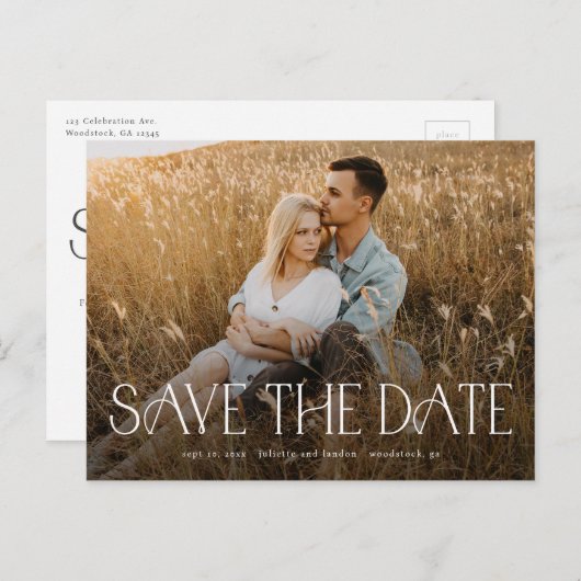 Elegantes Typografy Wedding Foto Save the Date Ankündigungspostkarte (Vorne/Hinten)