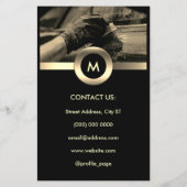 Elegantes und berufliches Auto mit Angaben zum Fly Flyer (Hinten)