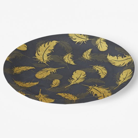 Elegantes und elegantes Schwarz-Gold-Feather-Muste Pappteller (Schrägansicht)