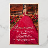 Elegantes und modernes Gold Foto Quinceanera Folieneinladung (Vorderseite)