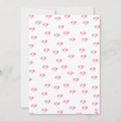 Elegantes und schicke Petals und Prosecco-Brautpar Einladung (Rückseite)