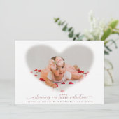 Elegantes Valentine Foto Overlay Geburtsankündigun Einladung (Stehend Vorderseite)