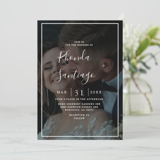 Elegantes Vellum Black & White Overlay Foto Hochze Einladung (Stehend Vorderseite)