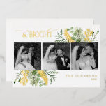 Elegantes Verheiratetes und helles Schwarz-Weiß-Fo Folien Feiertagskarte<br><div class="desc">Die elegante Gold Verheiratet & Bright Botanical Black & White Foto Foil Holiday Card feiert mit dieser luxuriösen "Verheiratet & hell" Weihnachtskarte Ihre erste Urlaubssaison als frisch verheiratete Gäste. Diese Karte ist so konzipiert, dass sie die Eleganz Ihrer Gewerkschaft widerspiegelt und bietet eine atemberaubende Mischung, die Goldfolie auf Weiß schimmert...</div>