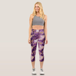 Elegantes vetas doradas y moradas capri leggings