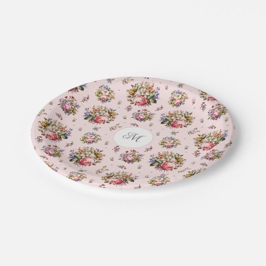 Elegantes Vintag rosa Blumenmuster Monogramm Pappteller (Schrägansicht)