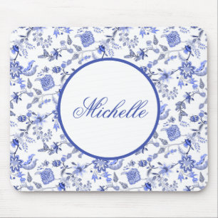 Elegantes Vintage-Blau-Blumenmuster auf Weiß mit N Mousepad