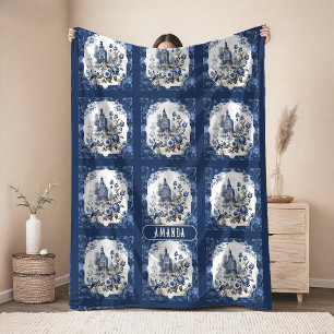 Elegantes vintage-blaues Toile-de-Jouy-Monogramm Fleecedecke