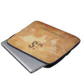Elegantes Vintages Altpapier Mit Monogramm Cool au Laptopschutzhülle (Vorne Knopf)