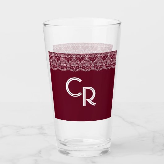 Elegantes Vintages Burgundy Maroon White Lace Glas (Vorderseite)