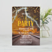 Elegantes Vintages Gold Silvester Party Einladung (Stehend Vorderseite)